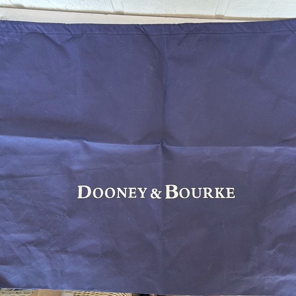 DOONEY & BOURKE EXTRA LARGE DUST BAG NEVER USED - Picture 3 of 6